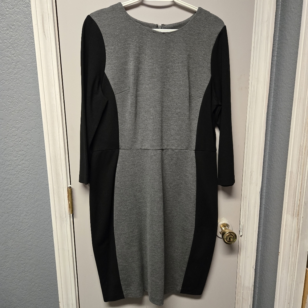 Talbots 3/4 Sleeve Classic Career Sheath Dress Womens Black and Gray Size 12P